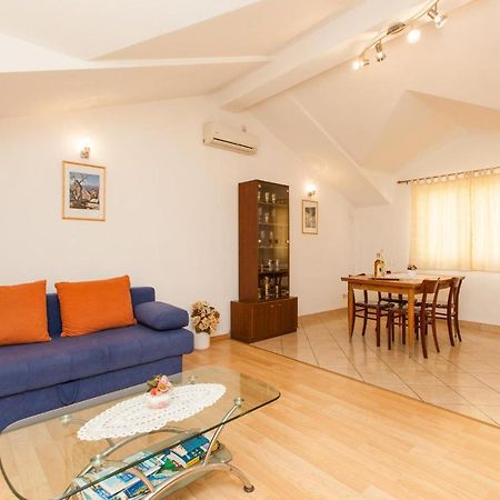 Holiday Home Beata Trogir Luaran gambar