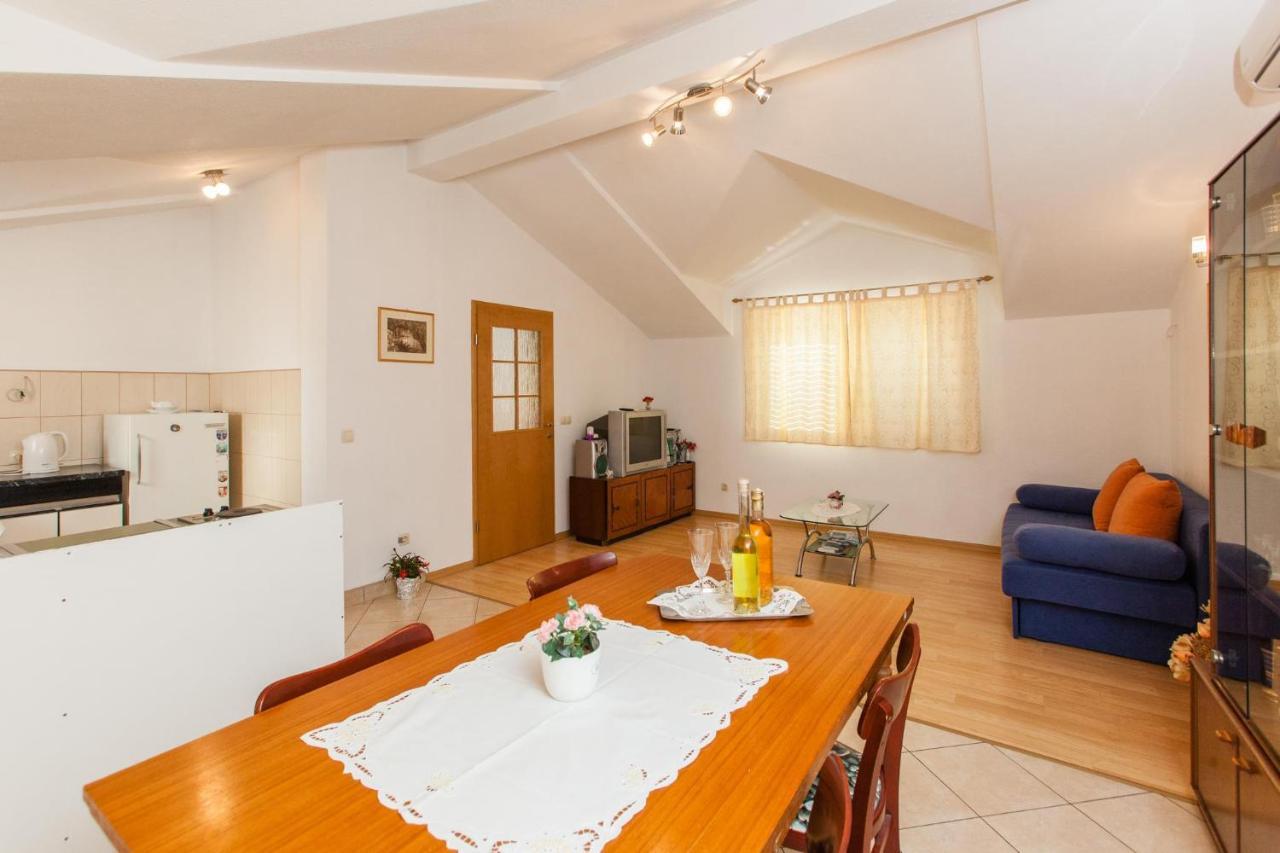 Holiday Home Beata Trogir Luaran gambar