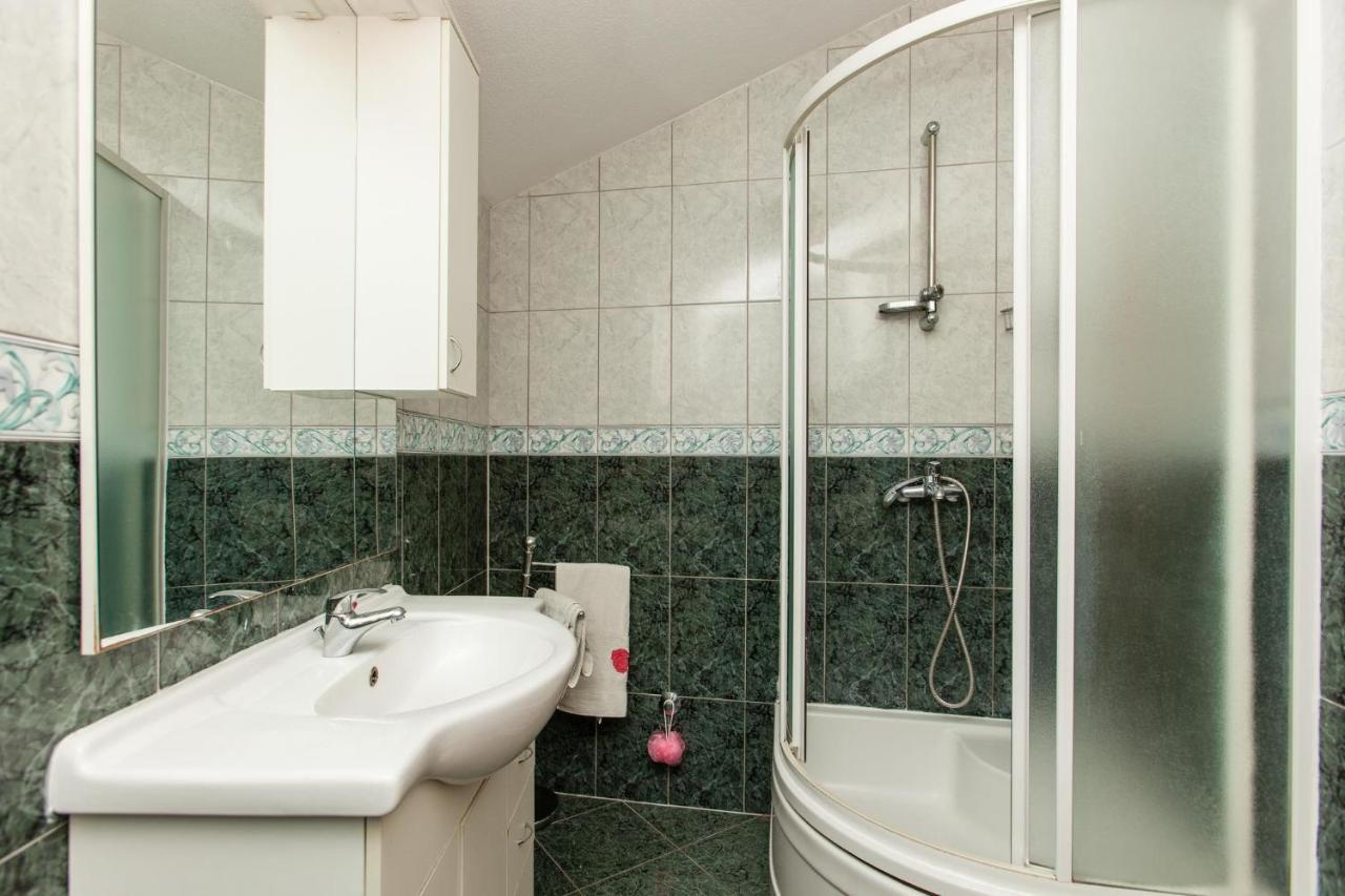 Holiday Home Beata Trogir Luaran gambar
